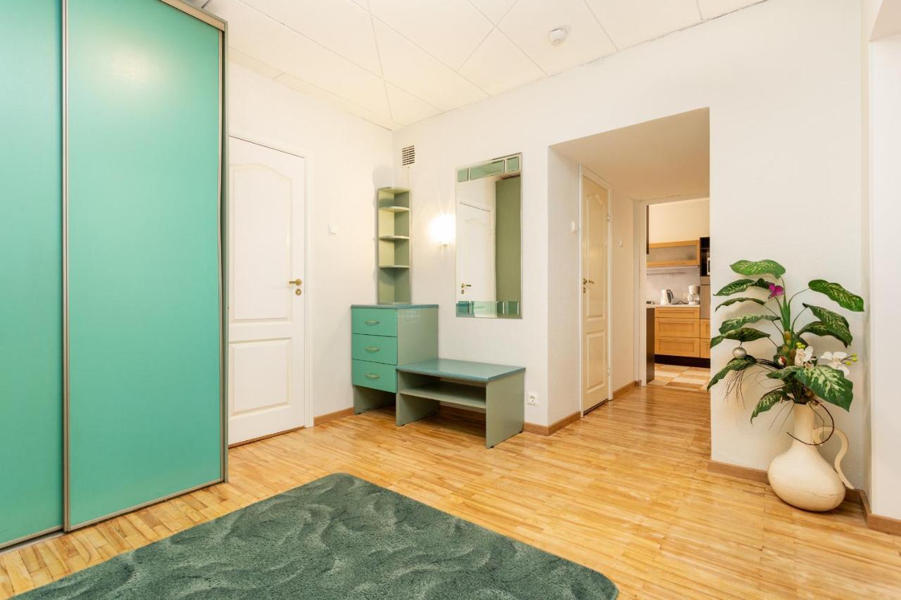3 Room Central Apartmend 90M2 Parking For One Car Fifth Floor And The Building Does Not Have An Elevator Tallinn Exterior foto