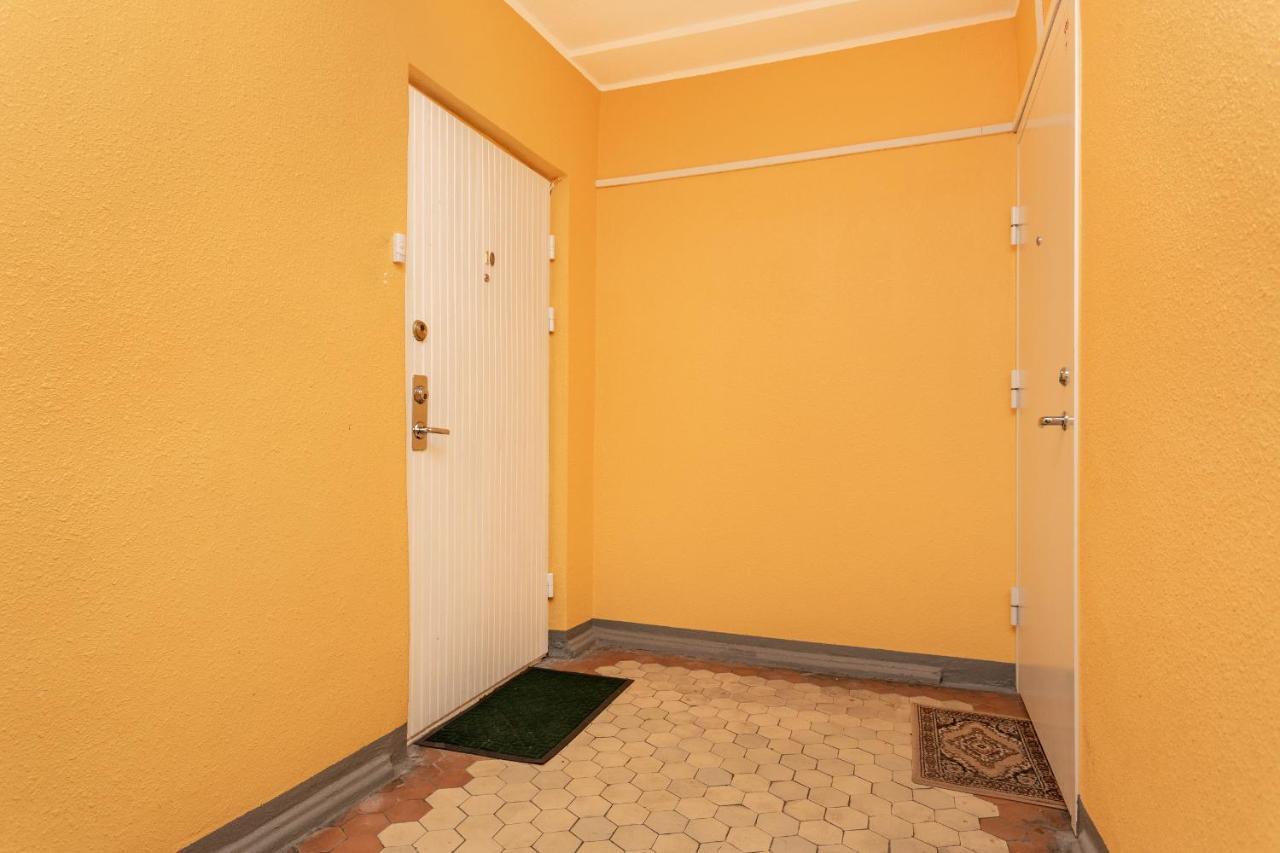 3 Room Central Apartmend 90M2 Parking For One Car Fifth Floor And The Building Does Not Have An Elevator Tallinn Exterior foto