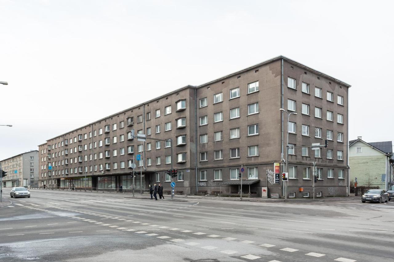 3 Room Central Apartmend 90M2 Parking For One Car Fifth Floor And The Building Does Not Have An Elevator Tallinn Exterior foto