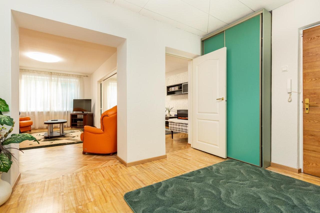 3 Room Central Apartmend 90M2 Parking For One Car Fifth Floor And The Building Does Not Have An Elevator Tallinn Exterior foto
