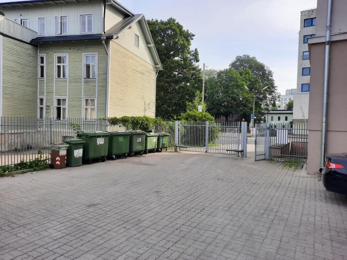 3 Room Central Apartmend 90M2 Parking For One Car Fifth Floor And The Building Does Not Have An Elevator Tallinn Exterior foto